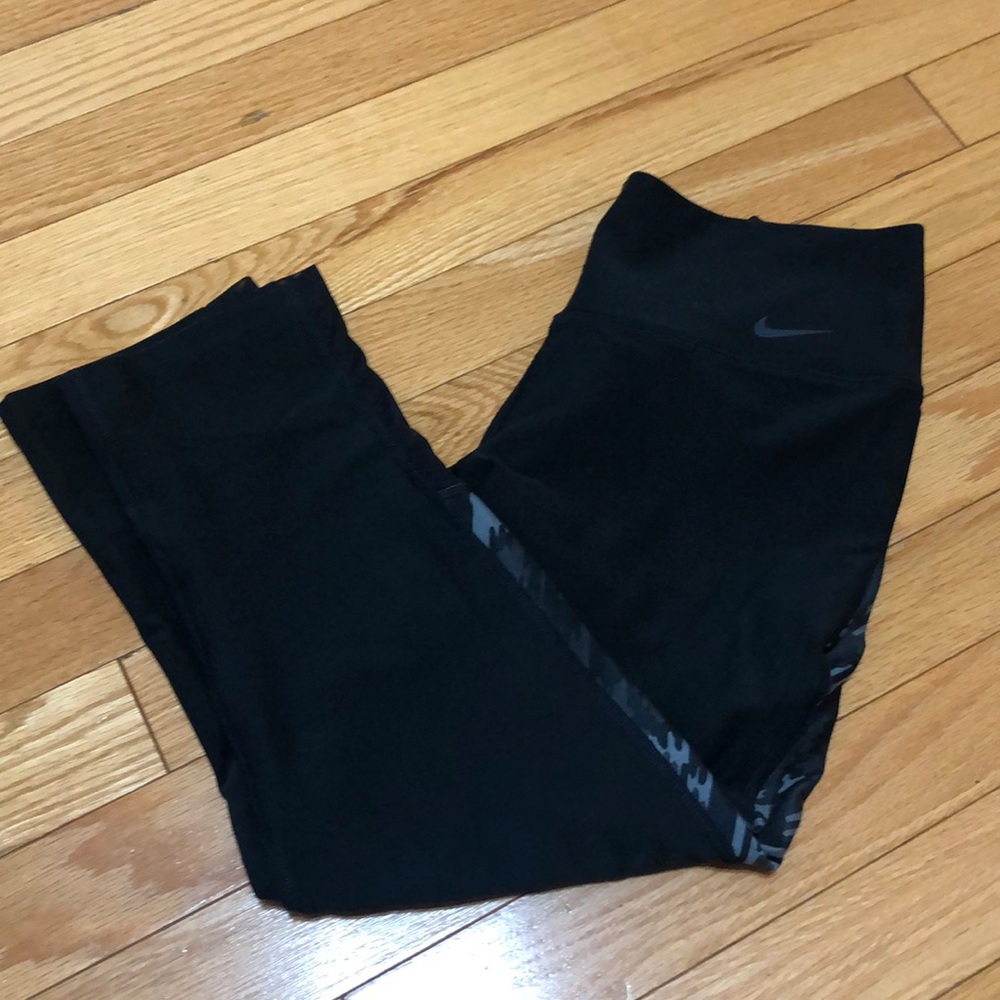 Nike Dri-Fit Crop - Size Small